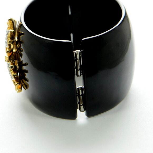 KJL Kenneth Jay Lane Crystal Starburst Resin Bracelet - Picture 2 of 5